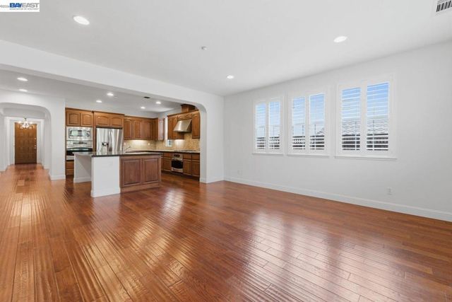 282 Drummond Dr, Hayward, CA 94542