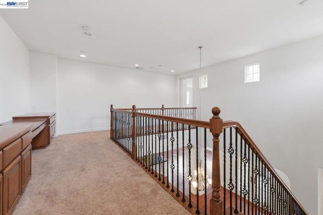 282 Drummond Dr, Hayward, CA 94542