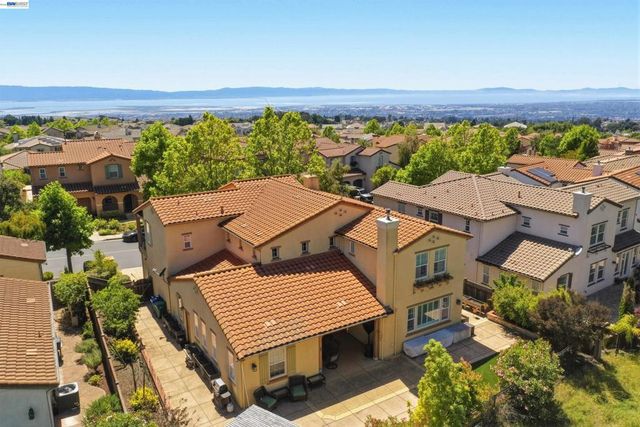 282 Drummond Dr, Hayward, CA 94542
