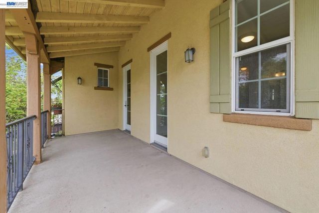 282 Drummond Dr, Hayward, CA 94542