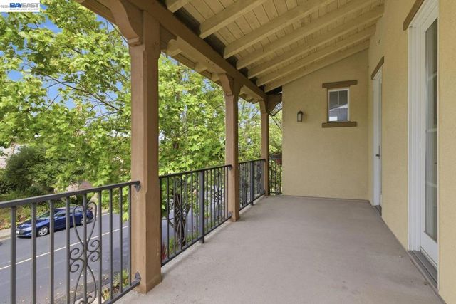 282 Drummond Dr, Hayward, CA 94542