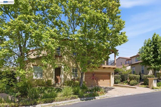 282 Drummond Dr, Hayward, CA 94542