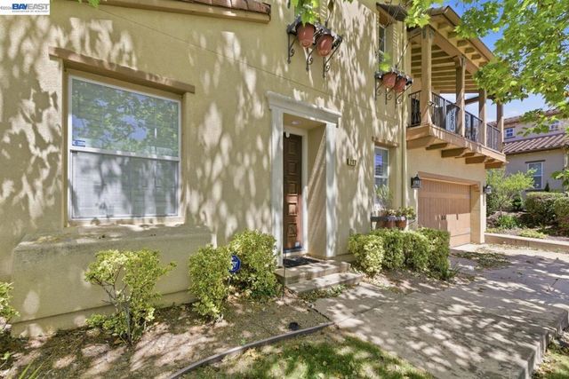 282 Drummond Dr, Hayward, CA 94542
