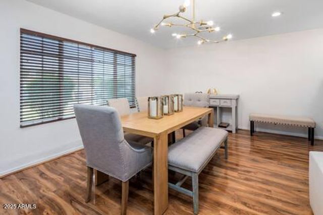 6901 E OAK Street, Scottsdale, AZ 85257