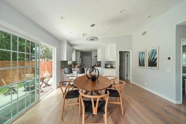 3860 2nd Avenue, La Crescenta, CA 91214