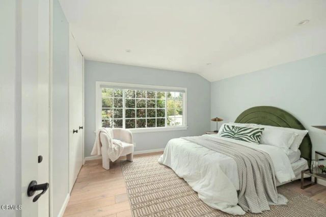 3860 2nd Avenue, La Crescenta, CA 91214