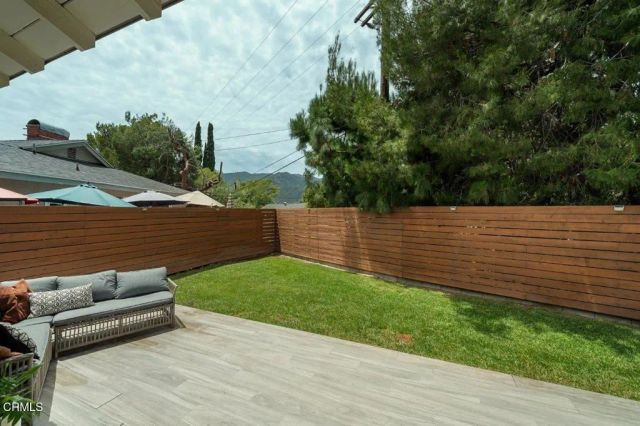 3860 2nd Avenue, La Crescenta, CA 91214