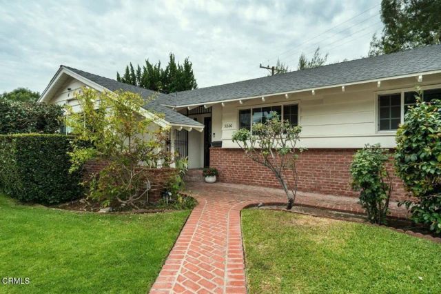 3860 2nd Avenue, La Crescenta, CA 91214
