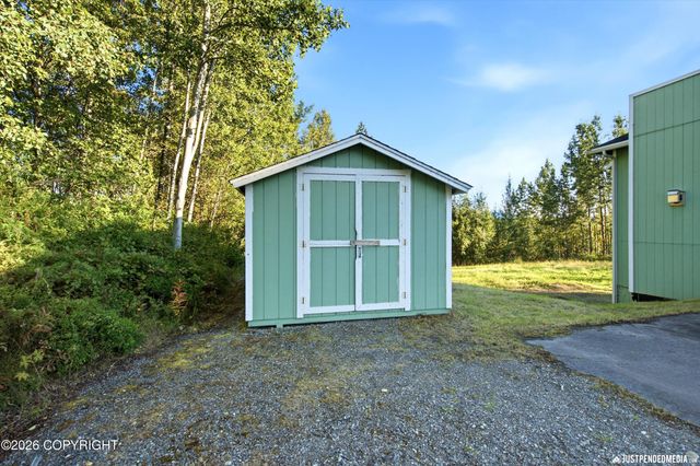 3350 E Palmdale Drive, Wasilla, AK 99654