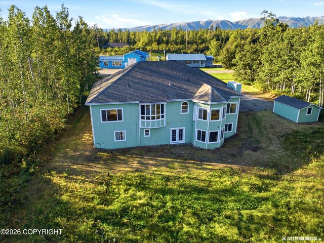 3350 E Palmdale Drive, Wasilla, AK 99654