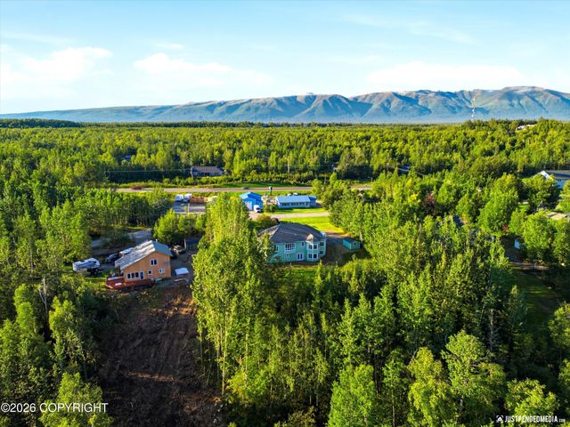3350 E Palmdale Drive, Wasilla, AK 99654