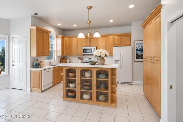 3350 E Palmdale Drive, Wasilla, AK 99654
