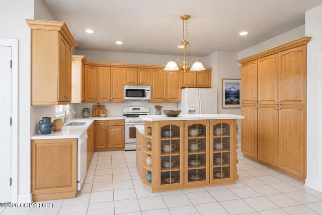 3350 E Palmdale Drive, Wasilla, AK 99654