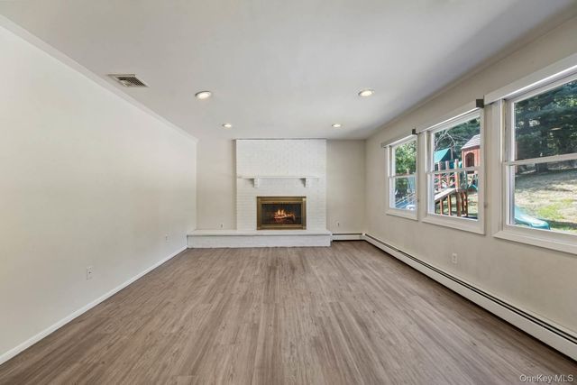 10 Demarest Road, Spring Valley, NY 10977