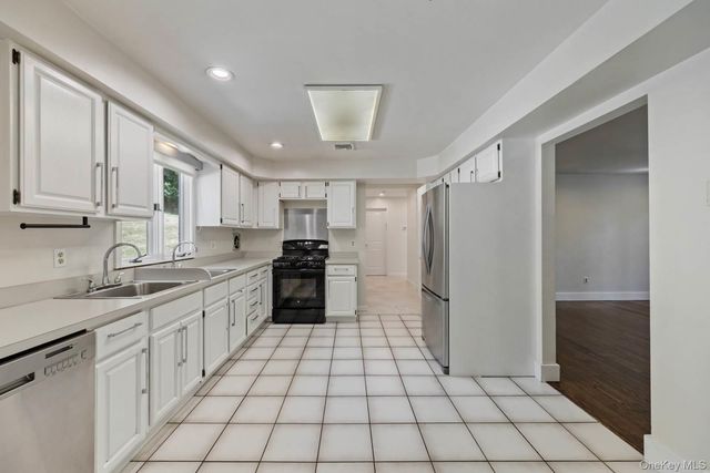 10 Demarest Road, Spring Valley, NY 10977