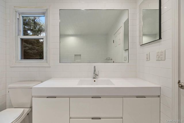 10 Demarest Road, Spring Valley, NY 10977