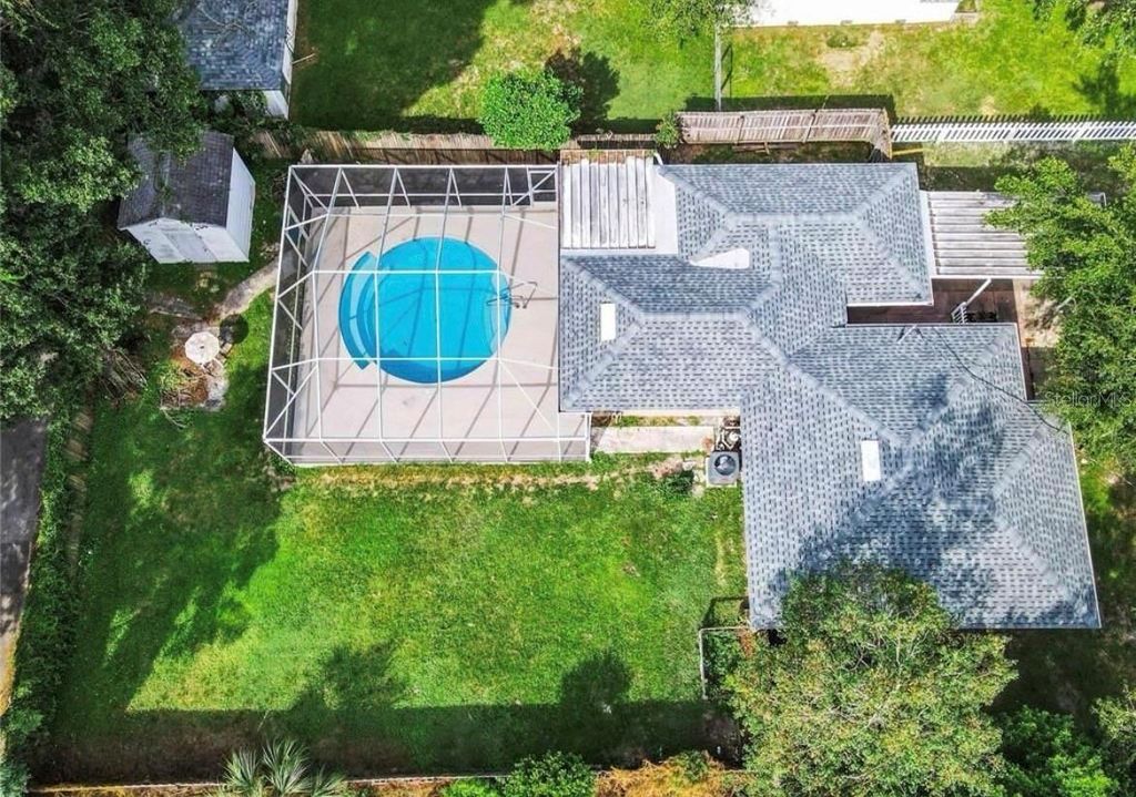 Image 2 of property listing at 1040 DOROTHY STREET, Lakeland, FL 33815