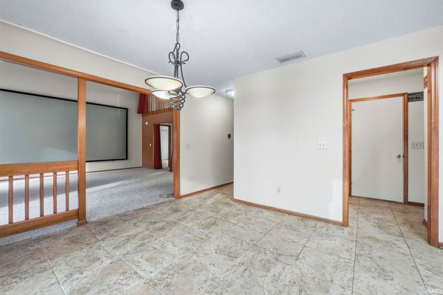 2909 Sweet Cider Road, Fort Wayne, IN 46818