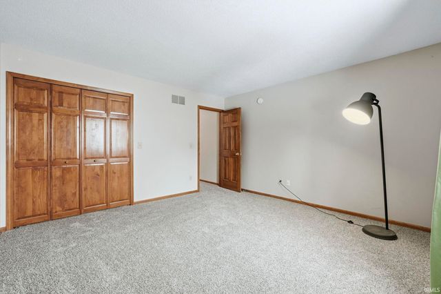 2909 Sweet Cider Road, Fort Wayne, IN 46818