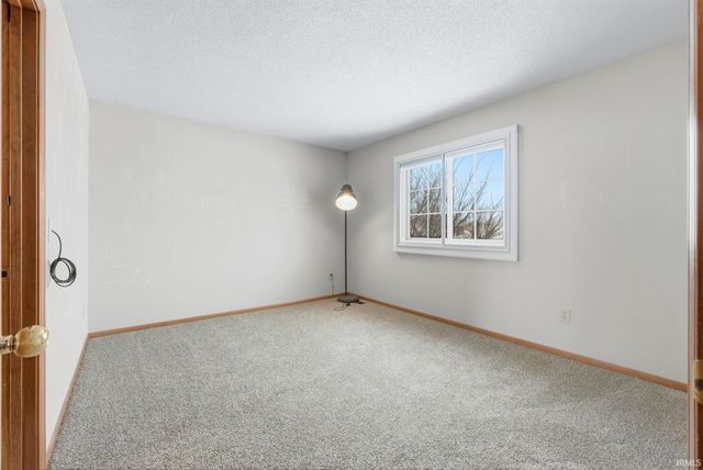 2909 Sweet Cider Road, Fort Wayne, IN 46818