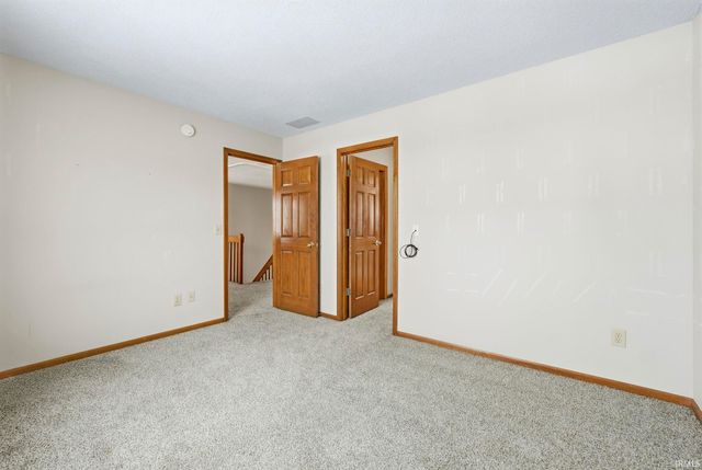 2909 Sweet Cider Road, Fort Wayne, IN 46818