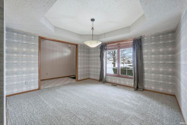 2909 Sweet Cider Road, Fort Wayne, IN 46818