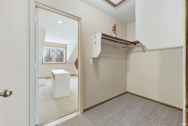 2909 Sweet Cider Road, Fort Wayne, IN 46818