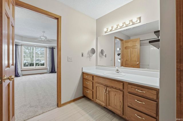 2909 Sweet Cider Road, Fort Wayne, IN 46818