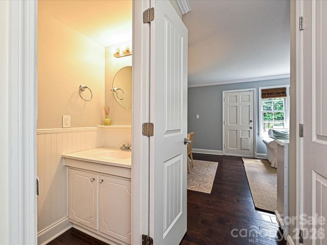 4611 Hedgemore Drive J, Charlotte, NC 28209