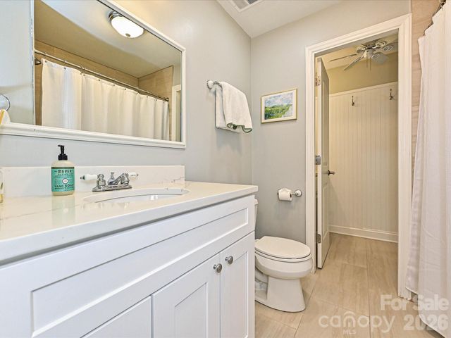 4611 Hedgemore Drive J, Charlotte, NC 28209