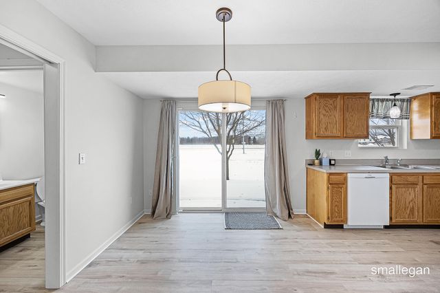 3557 Greenly Court 18, Holland, MI 49424