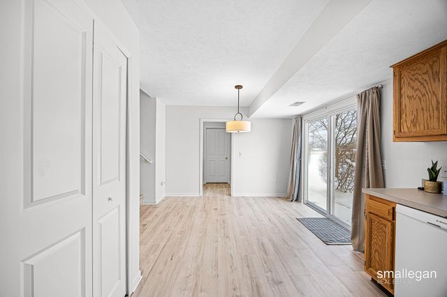 3557 Greenly Court 18, Holland, MI 49424