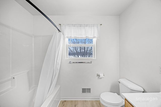 3557 Greenly Court 18, Holland, MI 49424