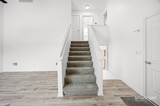 3557 Greenly Court 18, Holland, MI 49424