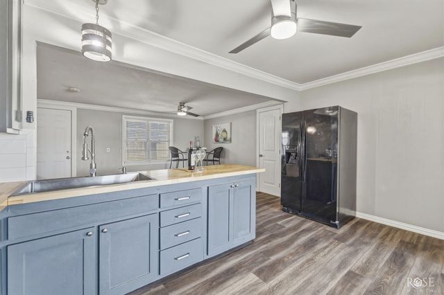 105 W Riverside Avenue, San Angelo, TX 76903