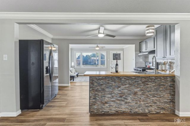 105 W Riverside Avenue, San Angelo, TX 76903