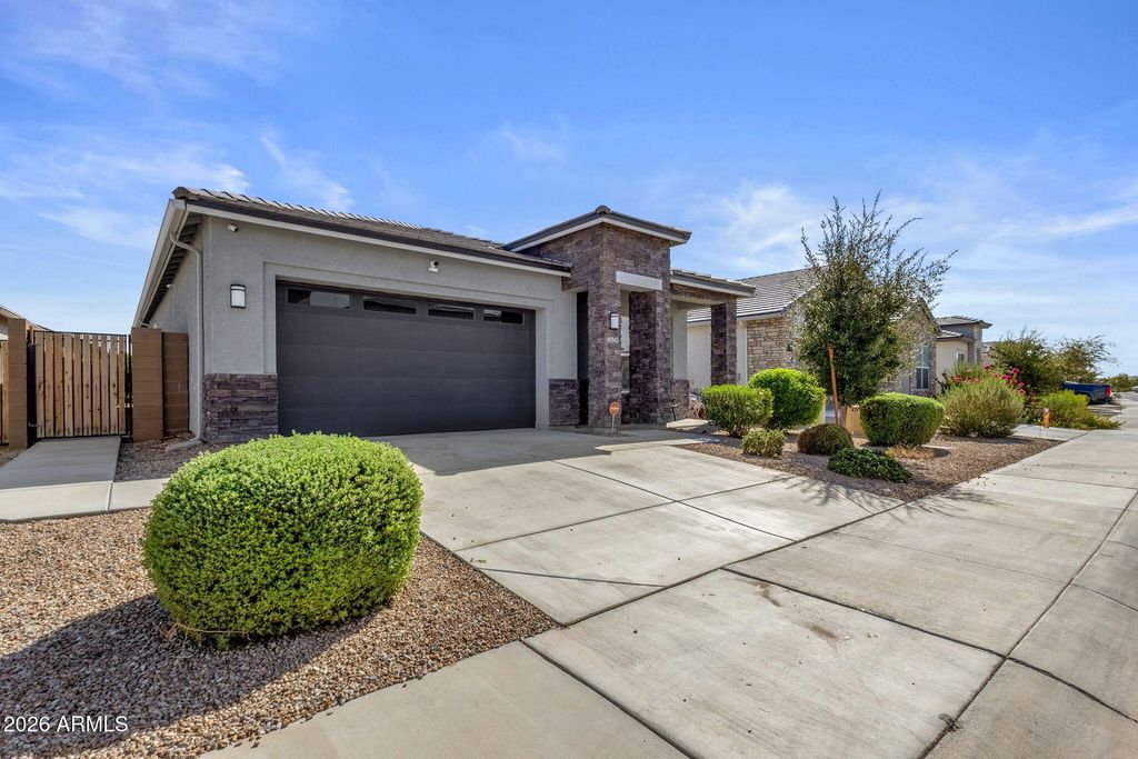 40945 W HILLMAN Drive, Maricopa, AZ 85138 — photo 2