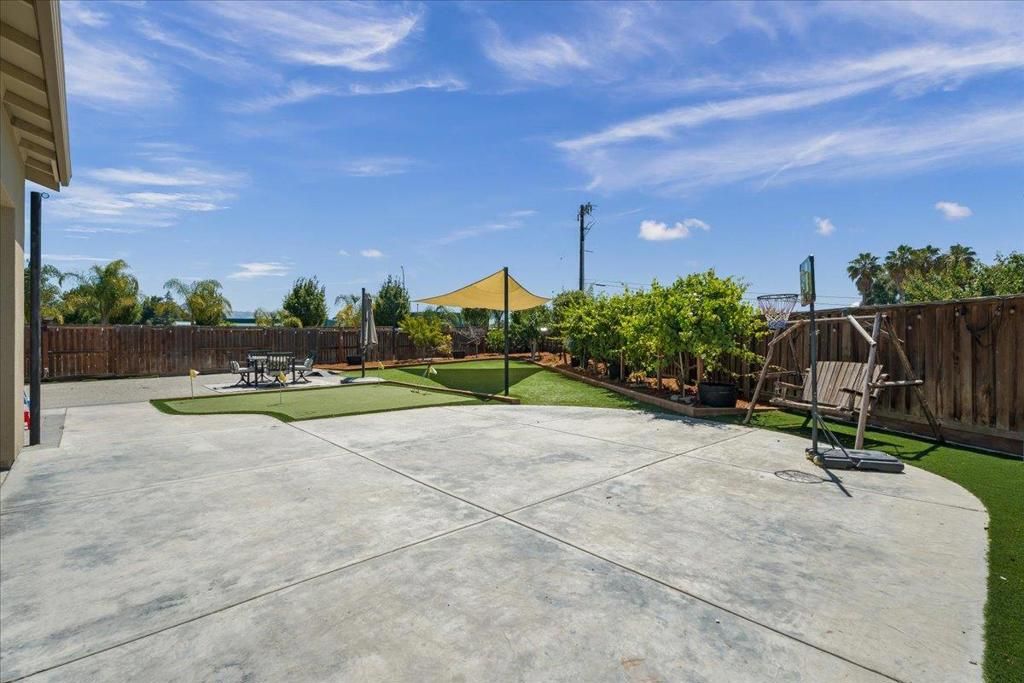 Image 23 of property listing at 503 Cobalt Drive, Hollister, CA 95023