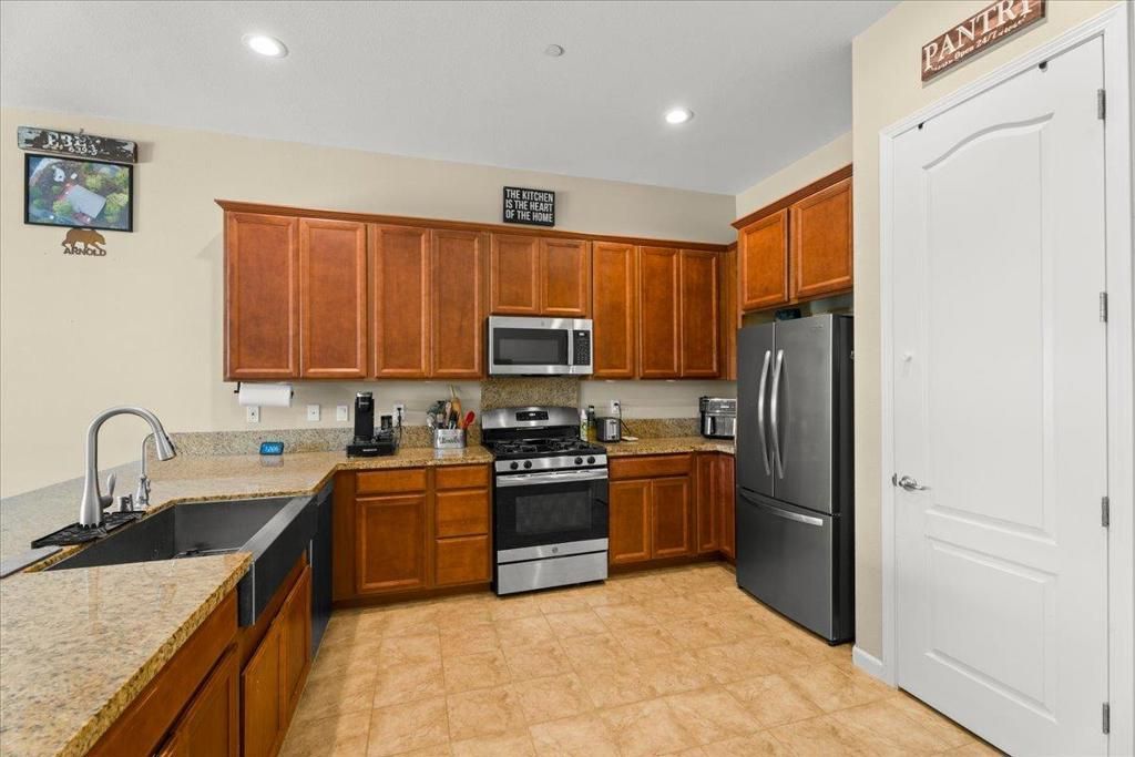 Image 8 of property listing at 503 Cobalt Drive, Hollister, CA 95023