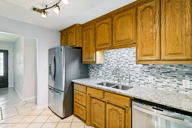 705 Reveille Road, Fort Worth, TX 76108