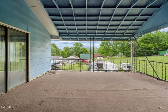 902 Diane Avenue, Erwin, TN 37650