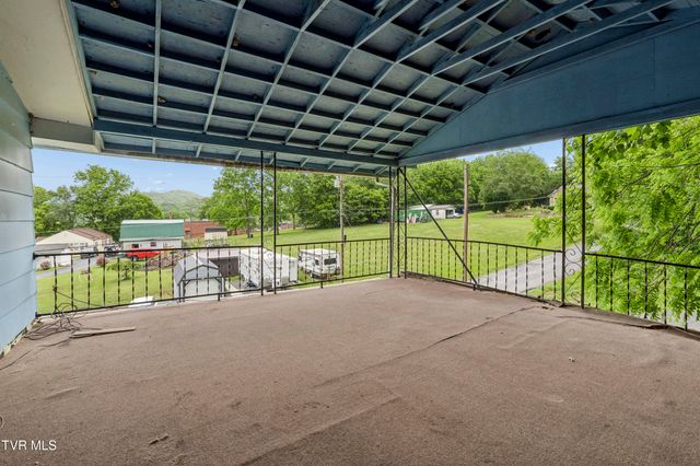 902 Diane Avenue, Erwin, TN 37650