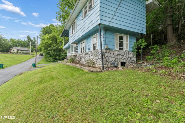 902 Diane Avenue, Erwin, TN 37650