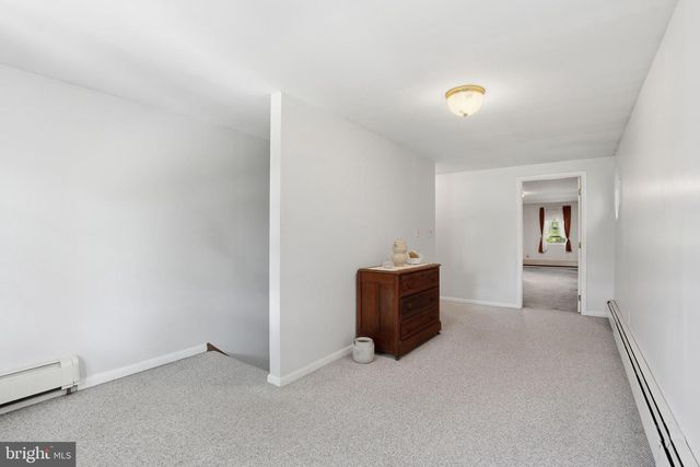 1480 PENNSYLVANIA AVE, Emmaus, PA 18049