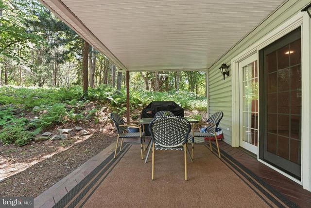 1480 PENNSYLVANIA AVE, Emmaus, PA 18049