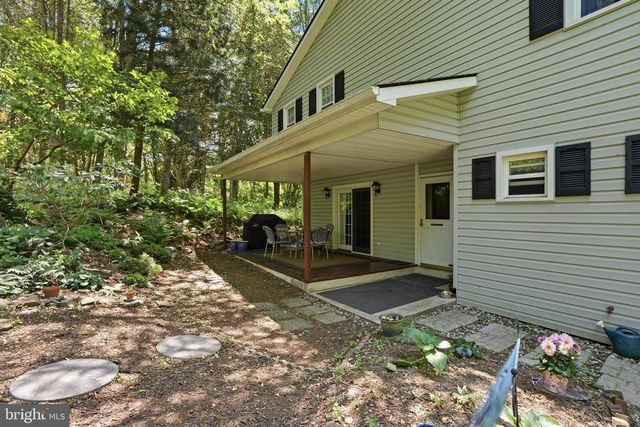 1480 PENNSYLVANIA AVE, Emmaus, PA 18049