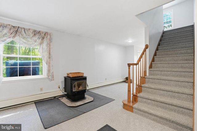 1480 PENNSYLVANIA AVE, Emmaus, PA 18049