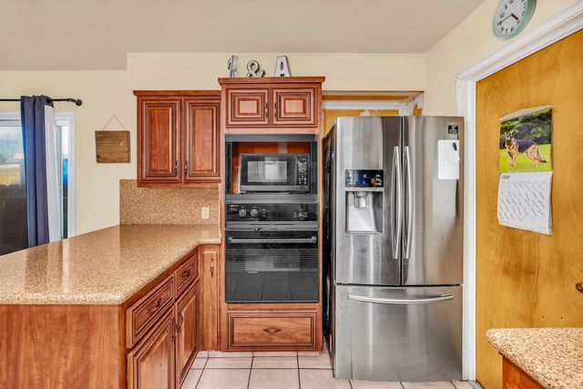 1236 Santa Cruz Way, Los Banos, CA 93635