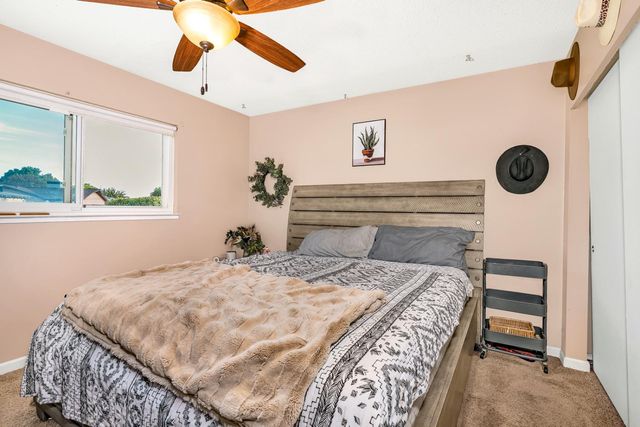 1236 Santa Cruz Way, Los Banos, CA 93635