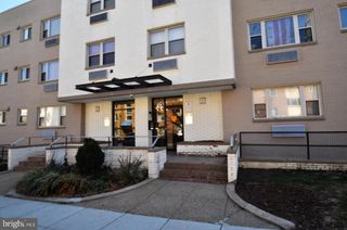 738 Longfellow St NW Apt 106, Washington, DC 20011